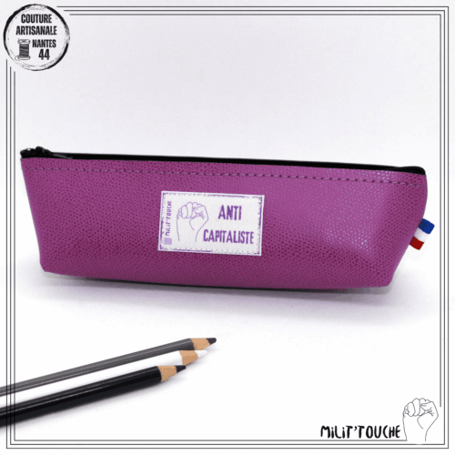 trousse mauve "anticapitaliste"
