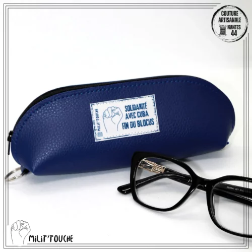 etui lunettes simili bleu fonce solidarite avec cuba fin du blocus 1