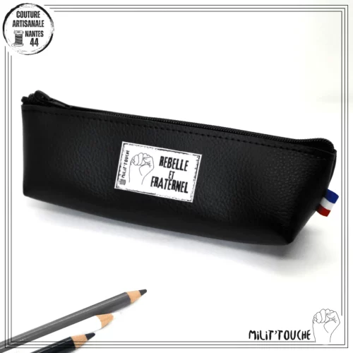 trousse simili noir rebelle et fraternel 1